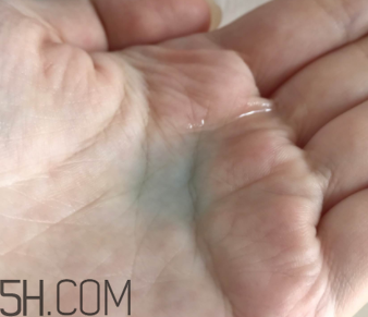 蘭蔻藍(lán)水與粉水、美膚修護(hù)美容液有什么區(qū)別？哪個(gè)好用？