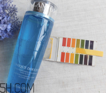 蘭蔻藍(lán)水與粉水、美膚修護(hù)美容液有什么區(qū)別？哪個(gè)好用？