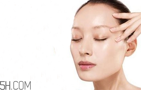眼霜分幾種？眼霜和眼部精華一樣嗎？