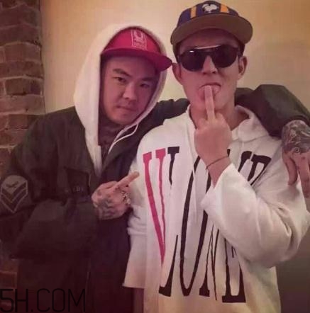 vlone衛(wèi)衣多少錢(qián)？vlone衛(wèi)衣價(jià)格
