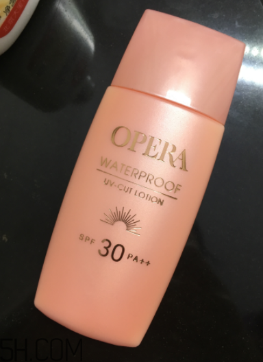 Opera防曬霜防水嗎？Opera防曬霜防汗嗎？