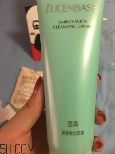 透真氨基酸潔面霜過(guò)敏嗎？透真氨基酸潔面霜適合敏感肌嗎？