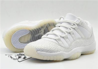 air jordan 11 low爆裂白蛇真假鑒定_真假對(duì)比