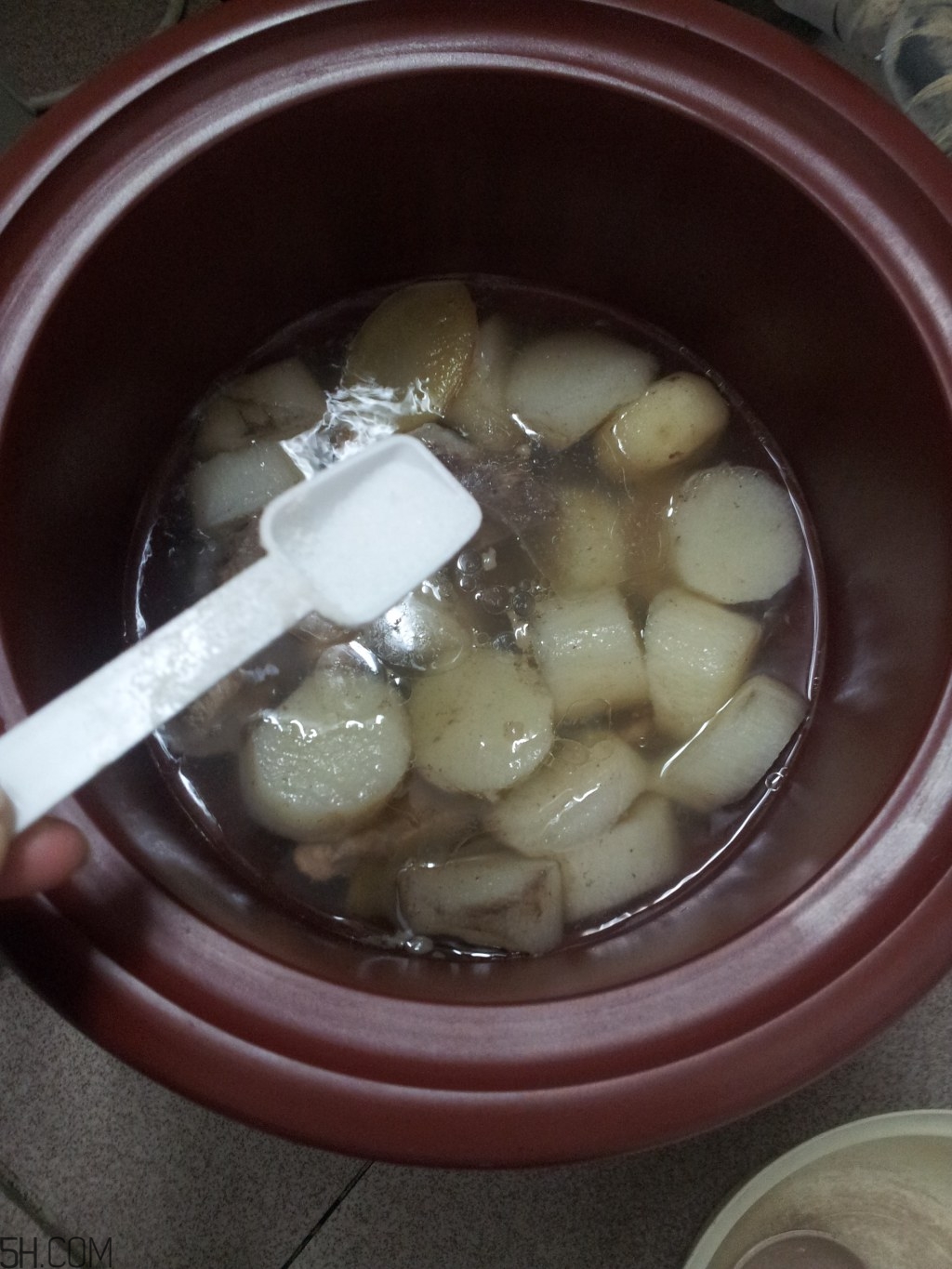 馬蹄和山藥能一起煲湯嗎？山藥和馬蹄能一起吃嗎？