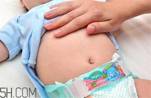 嬰幼兒腹脹要怎樣按摩？寶寶吃奶睡著了怎么辦？