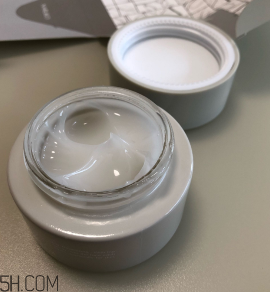 牛爾白玉蘭凍膜什么功效？牛爾白玉蘭凍膜熟齡肌適合嗎？