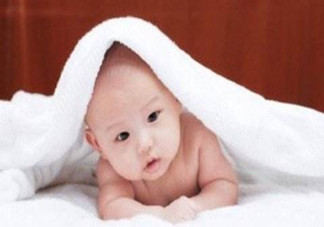 撫觸的進(jìn)行手法是怎樣的？寶寶的小內(nèi)褲有哪些情況？