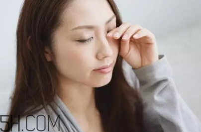 干眼癥是因為肝不好？肝不好能引發(fā)多種疾病