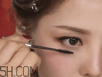 V型眼線怎么畫？V型眼線畫好美到冒泡