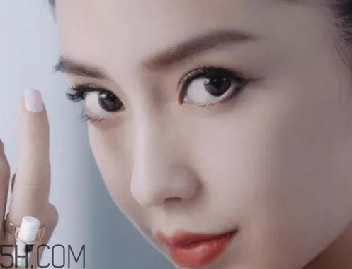 V型眼線怎么畫？V型眼線畫好美到冒泡