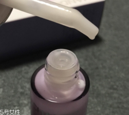 自然堂凝時(shí)鮮顏系列適合什么膚質(zhì)？