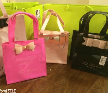 ted baker包包質(zhì)量好嗎？少女感爆棚的輕奢品牌