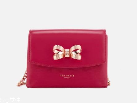 ted baker包包質(zhì)量好嗎？少女感爆棚的輕奢品牌