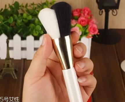 高光刷哪個(gè)牌子好？好用到哭的高光刷