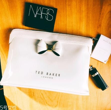ted baker在中國有專柜嗎？顏值超高還不會(huì)撞款的包包