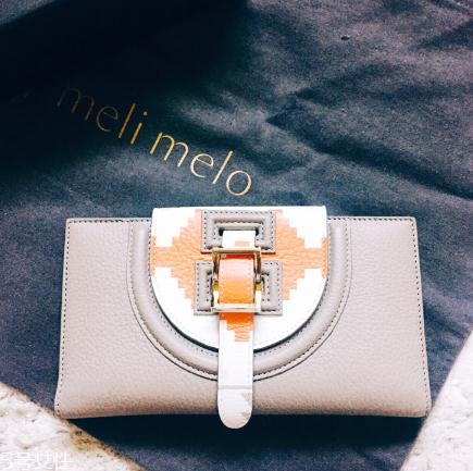 meli melo包包怎么樣？這個英國奢侈品牌不一般