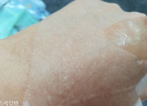 自然堂冰川水水光面膜怎么用？回歸肌膚的真實美麗