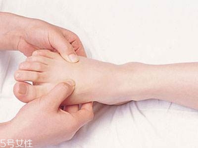 搓腳心的方法有哪些？常用第二種
