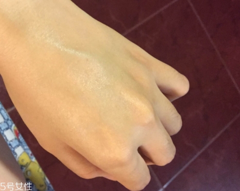 自然堂面霜效果怎么樣？秋冬補(bǔ)水從一款面霜開始