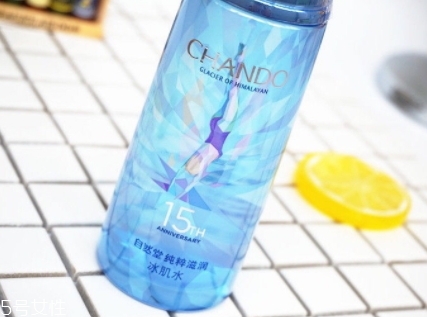 自然堂爽膚水怎么樣？看看是不是含酒精
