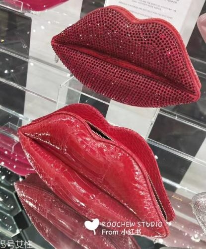 lulu guinness紅唇包多少錢？這款輕奢包包一定要入