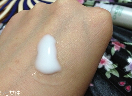 自然堂乳液多少錢一瓶？看看各個(gè)系列的報(bào)價(jià)
