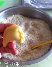 炸油角的面怎么和？用生面還是燙面你知道嗎？