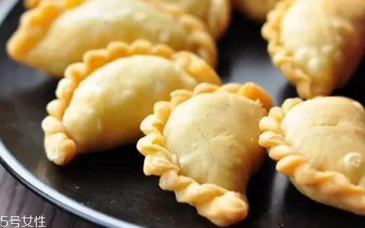 炸油角的面怎么和？用生面還是燙面你知道嗎？