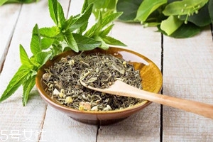 茶葉可以做菜嗎？選用新茶最好
