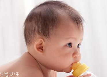 斷奶會(huì)有哪些易踩誤區(qū)？不要排空乳房