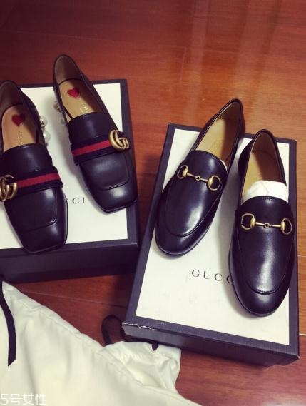 gucci鞋子一般多少錢？風(fēng)靡時尚界的潮流經(jīng)典
