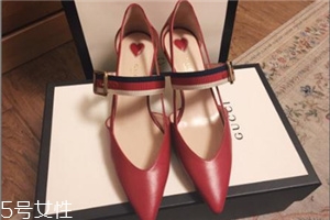 gucci鞋子偏大嗎？全球時尚博主都在瘋搶這款鞋