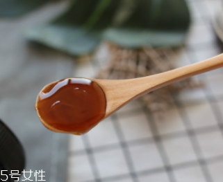 麥盧卡蜂蜜有什么驚人功能？內(nèi)服外敷功能強大