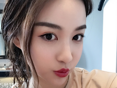 激光點(diǎn)痣后多久能洗臉？點(diǎn)痣后臉上有可能會(huì)有凹洞