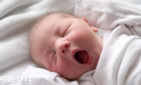 香蕉能安眠嗎？富含鎂元素讓人安眠