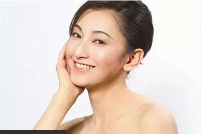 吃什么可以調(diào)理膚色？健康飲食很重要