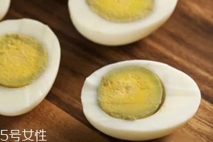 蛋黃煮綠了能吃嗎？硫化物對身體無害