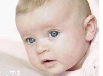 怎樣應(yīng)對(duì)寶寶口臭問題？體內(nèi)外調(diào)節(jié)是關(guān)鍵