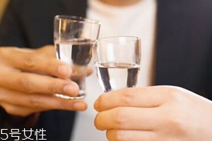 喝多少酒算安全？有基因缺陷的中國人最好不要喝