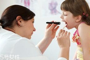 扁桃體發(fā)炎一般幾天會(huì)痊愈？看嚴(yán)重程度