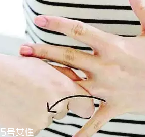關(guān)節(jié)有響聲是病嗎？?jī)煞N情況區(qū)別對(duì)待