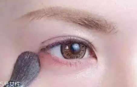 兔子腮紅怎么畫才可愛？中年少女必備腮紅畫技