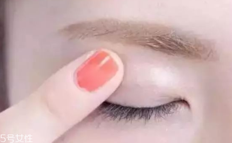 兔子腮紅怎么畫才可愛？中年少女必備腮紅畫技