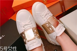 華倫天奴鞋子磨腳嗎？穿上它你就是仙女