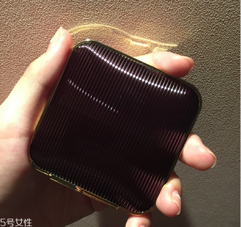 黑皮膚用什么顏色的腮紅？腮紅的作用