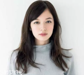 M型短劉海適合什么臉型？幫助大臉遮住大額頭