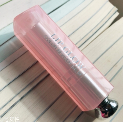 紀(jì)梵希和迪奧口紅哪個(gè)好？各有千秋