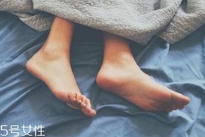 肌抽躍是什么引起的？多種疾病引起需要重視
