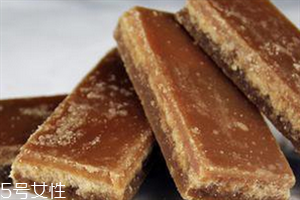 阿膠可以和紅糖一起吃嗎？煮紅糖水要放多少紅糖？