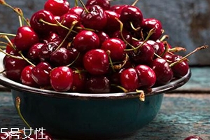 吃車厘子流鼻血怎么回事？遇到這種情況應(yīng)該這么做